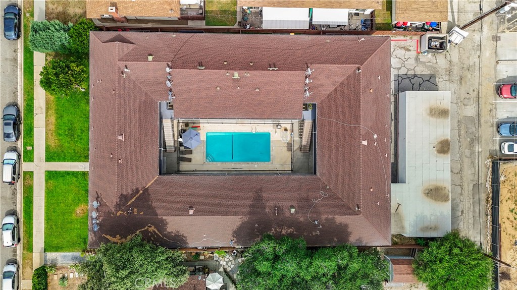 254 W Dexter