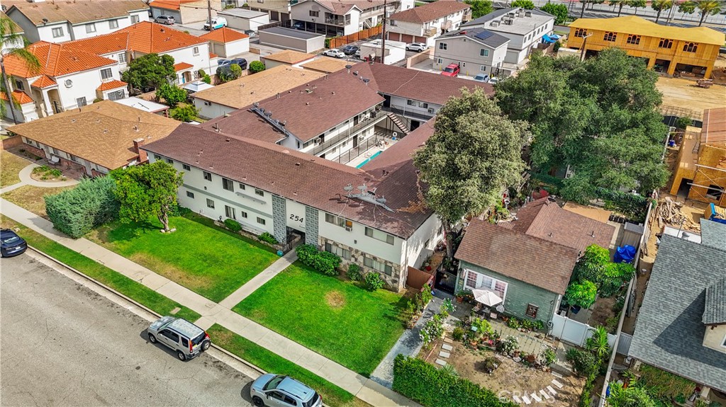 254 W Dexter
