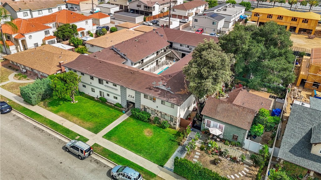 254 W Dexter
