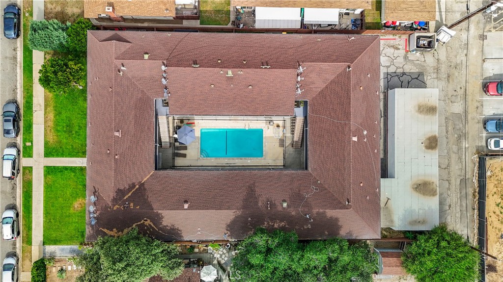 254 W Dexter