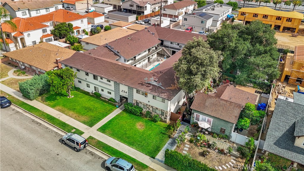 254 W Dexter