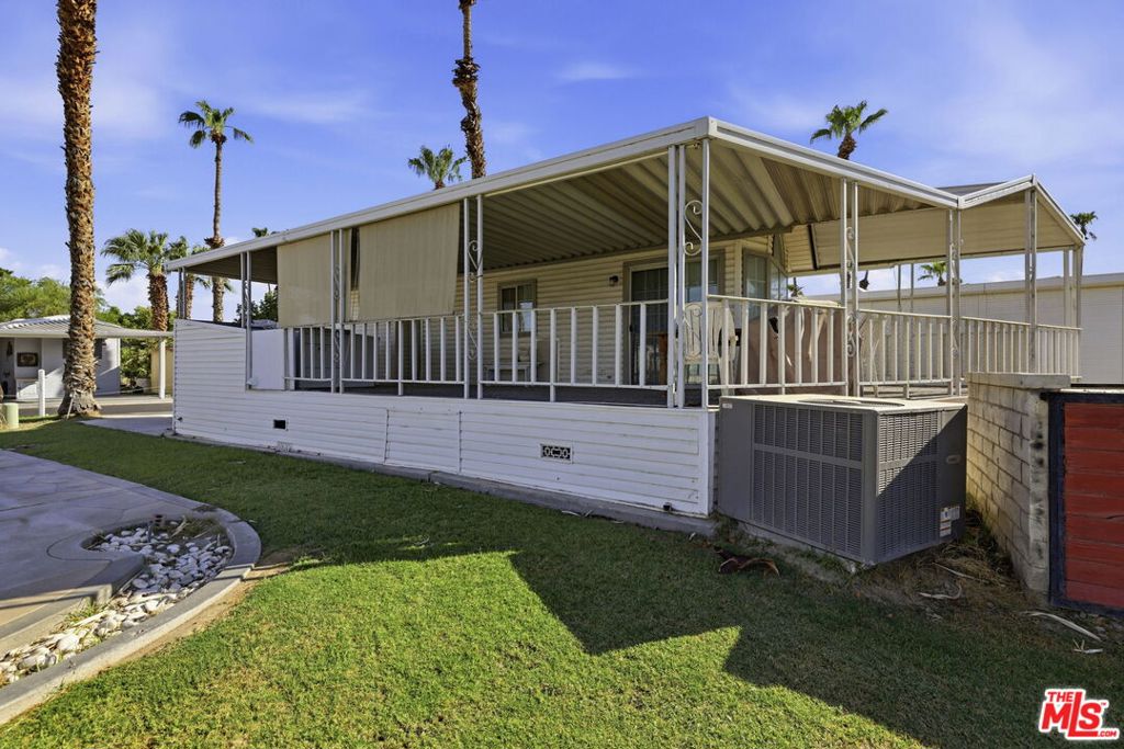 84136 Avenue 44 359