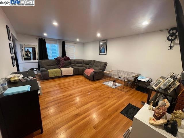 1827 Alemany Blvd.