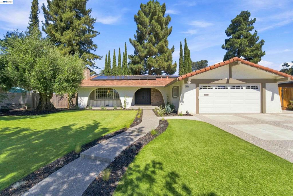 36008 Plumeria WAY