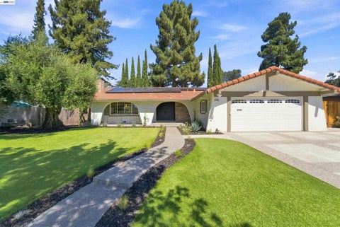 Photo of 36008 Plumeria WAY, Fremont, CA 94536 (MLS # 41147806)