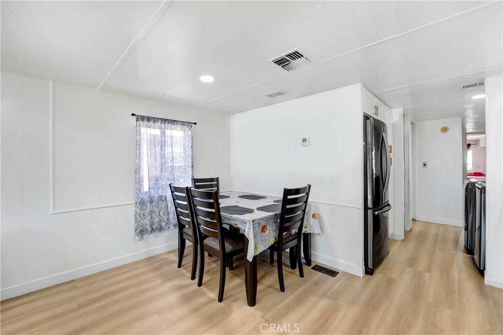 18145 Soledad Canyon Rd 12