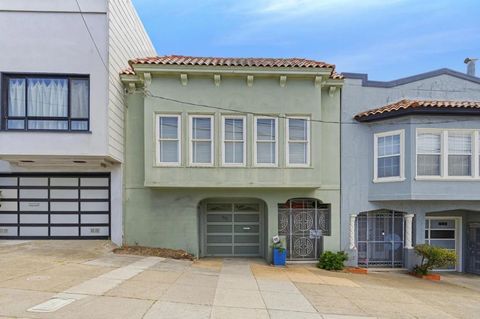 Photo of 826 38th Avenue, San Francisco, CA 94121 (MLS # ML82046735)