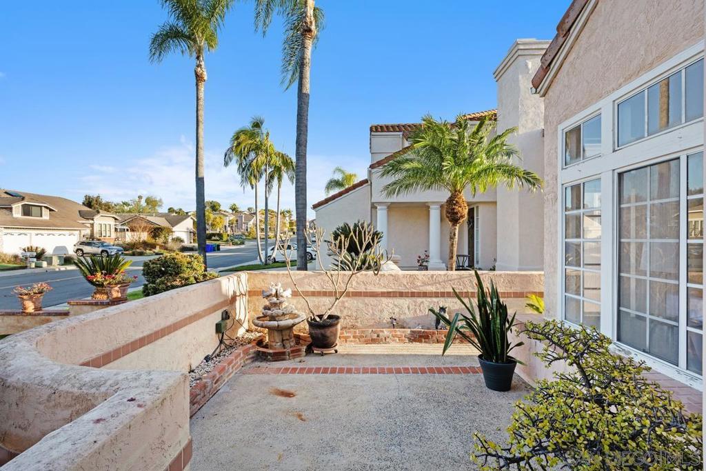 10784 Sunset Ridge Dr