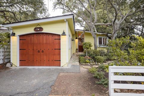 Photo of 0 NE Corner San Carlos & 13th Street, Carmel, CA 93923 (MLS # ML82044126)