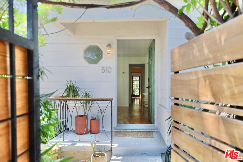 510 Venice Way