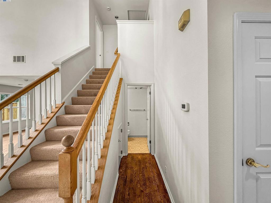 VESTRELLA - Residential