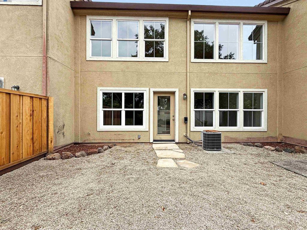 VESTRELLA - Residential