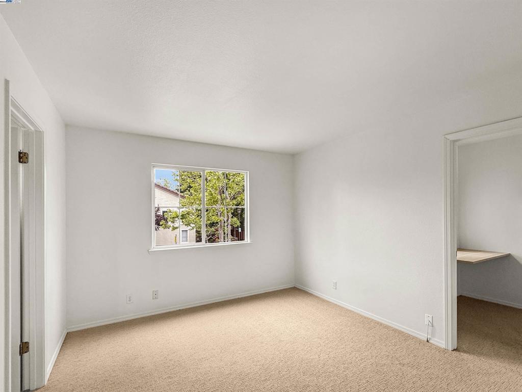 VESTRELLA - Residential