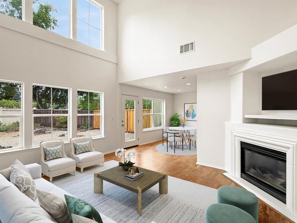 VESTRELLA - Residential