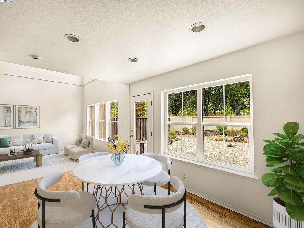 VESTRELLA - Residential