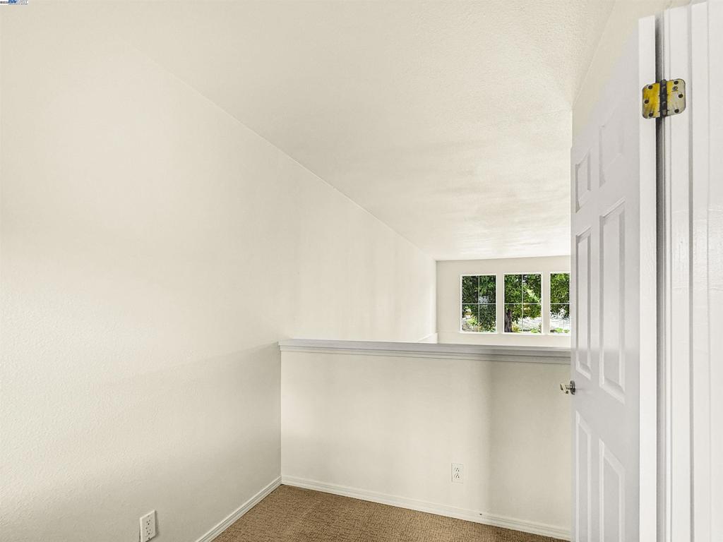 VESTRELLA - Residential