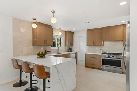 Photo of 1111 S San Joaquin Dr, Palm Springs, CA 92264 (MLS # NDP2511439)