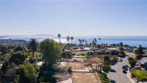 Photo of 912 Enchanted Way, Pacific Palisades, CA 90272 (MLS # SR26003894)