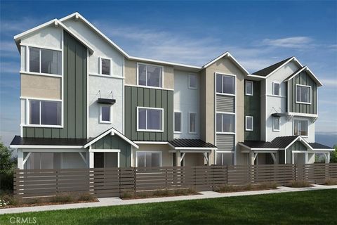 Photo of 27329 Bear Creek Lane, Valencia, CA 91381 (MLS # IV26037712)