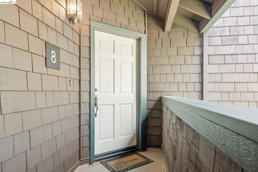 8 Pomfret Walk