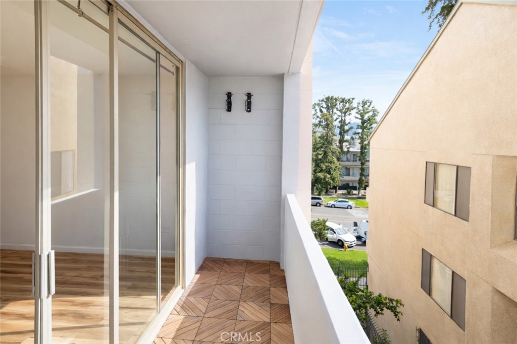 421 S La Fayette Park 404