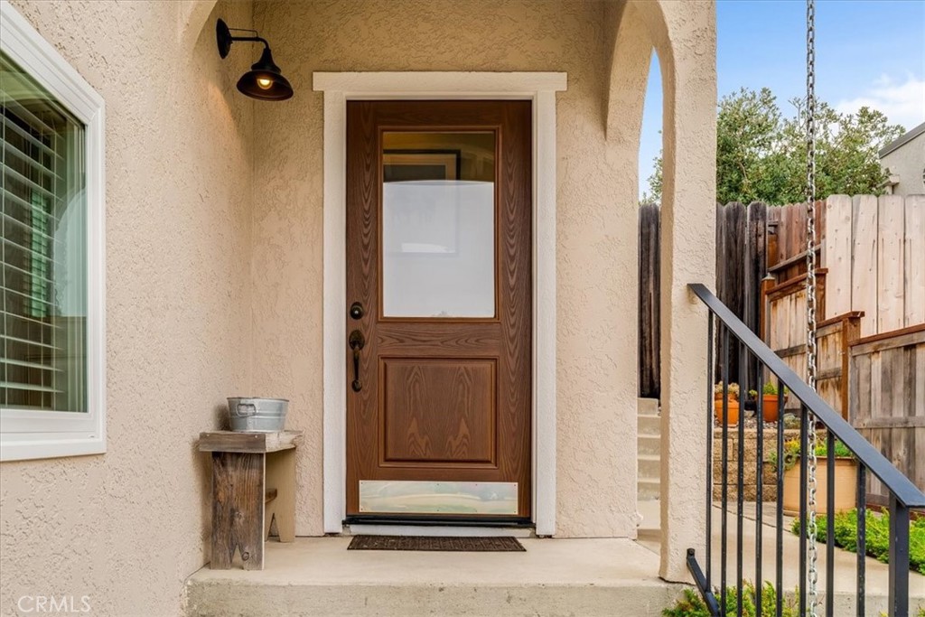 657 Vista Pacifica Circle