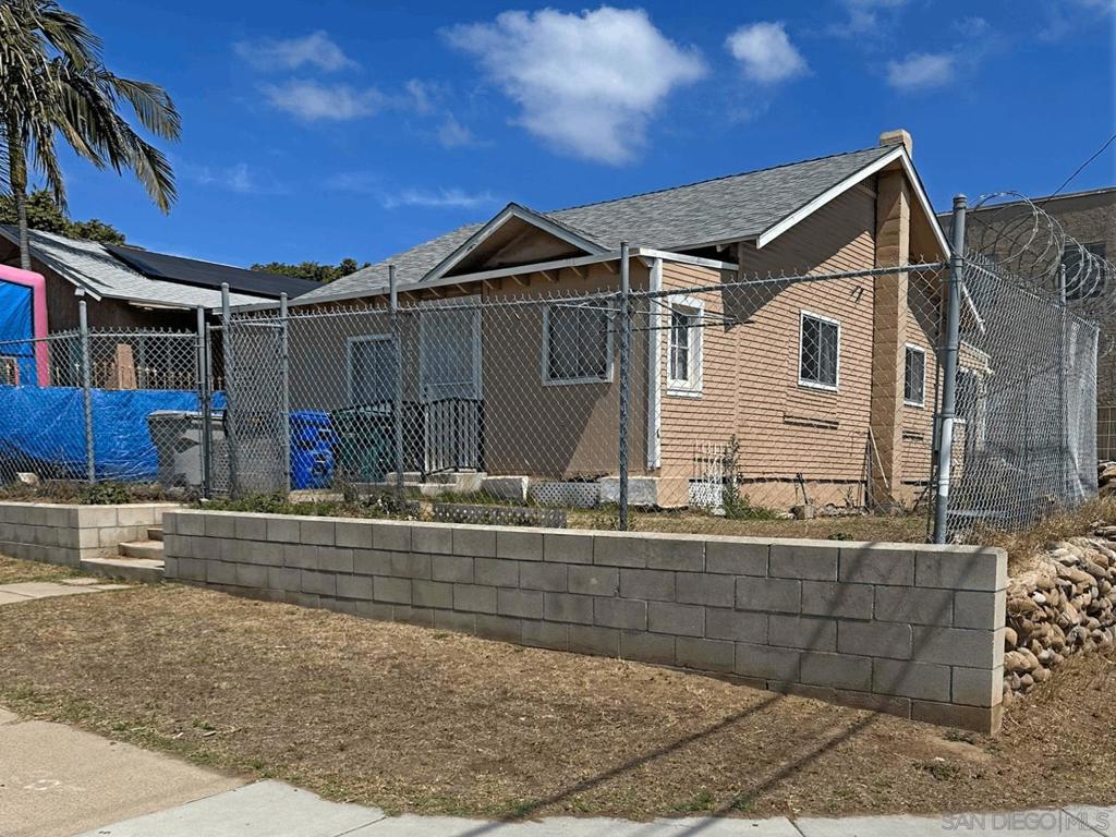 3250 Clay Ave AVE