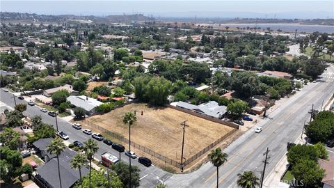 15766 Roxford Street Sylmar CA 91342