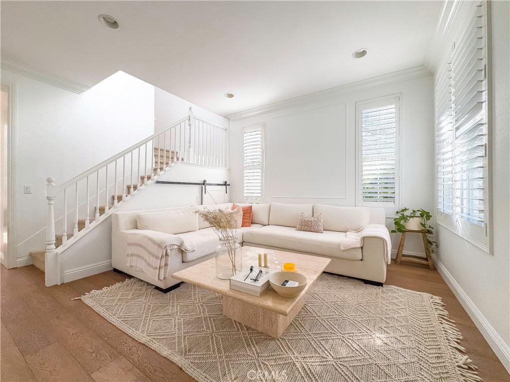 53 Bainbridge Ave