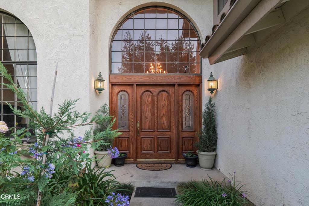 652 Stonebrook Street