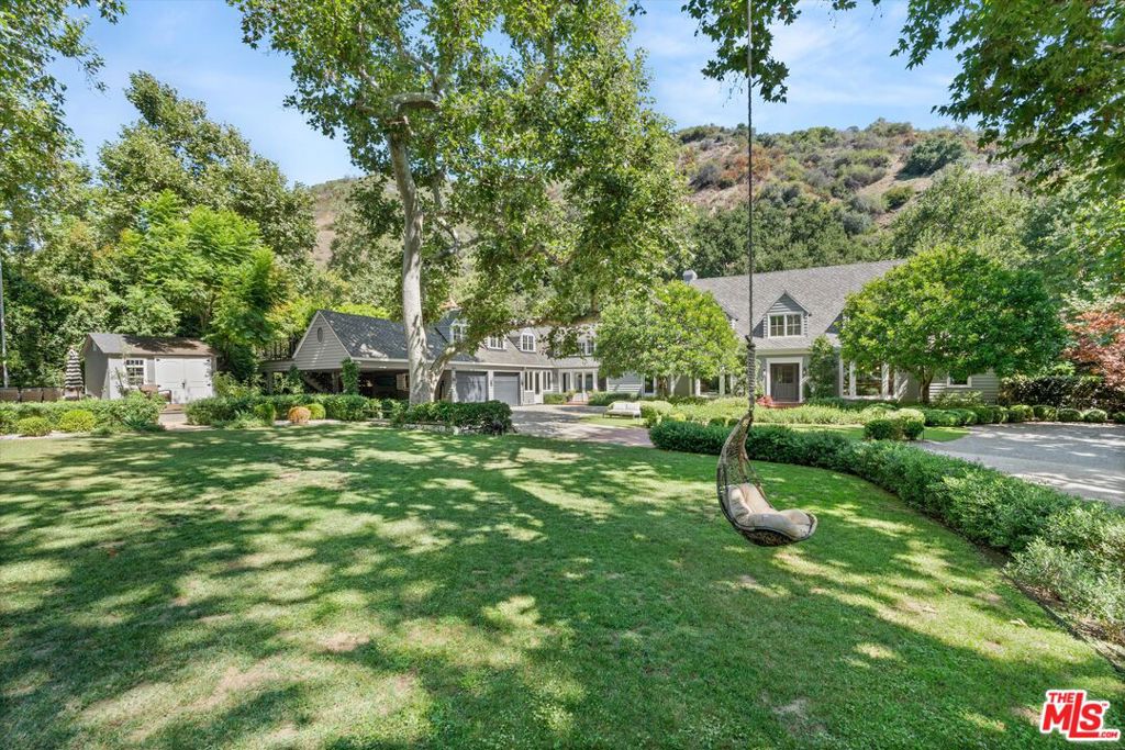 2600 Mandeville Canyon Road