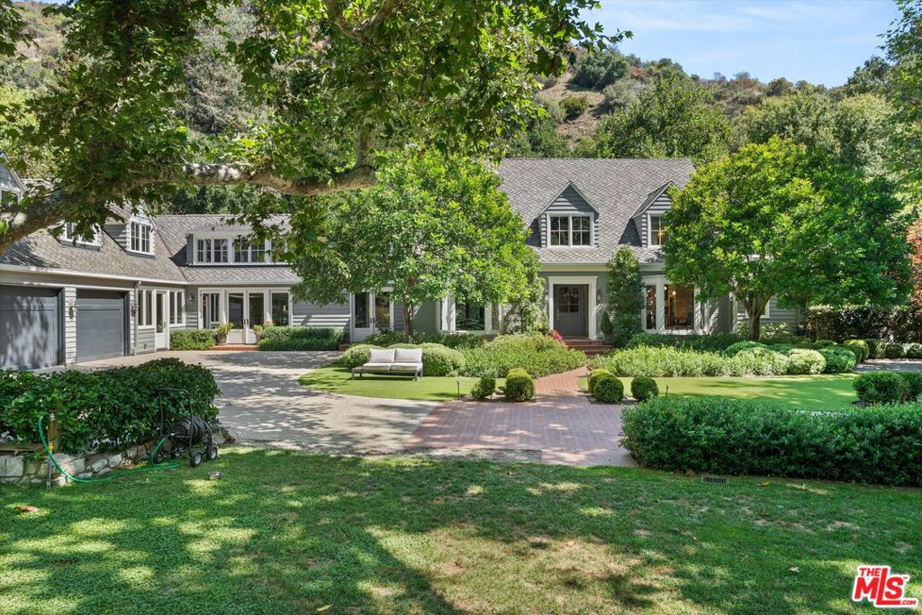 2600 Mandeville Canyon Road