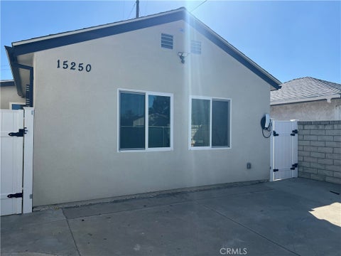 Photo of 15250 Mayall Street, San Fernando, CA 91345 (MLS # SR26227460)