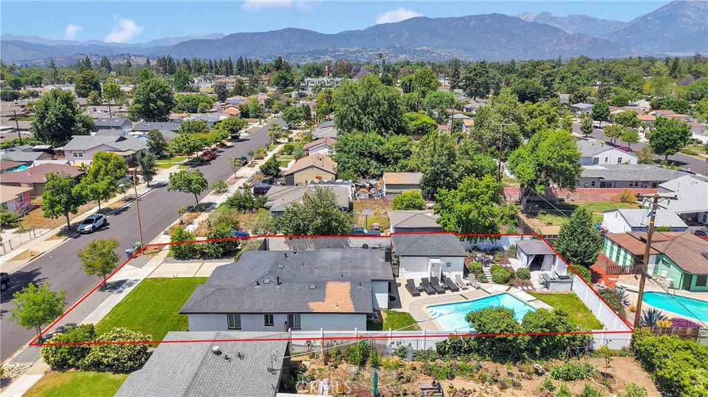 listing image 130726681138639796148