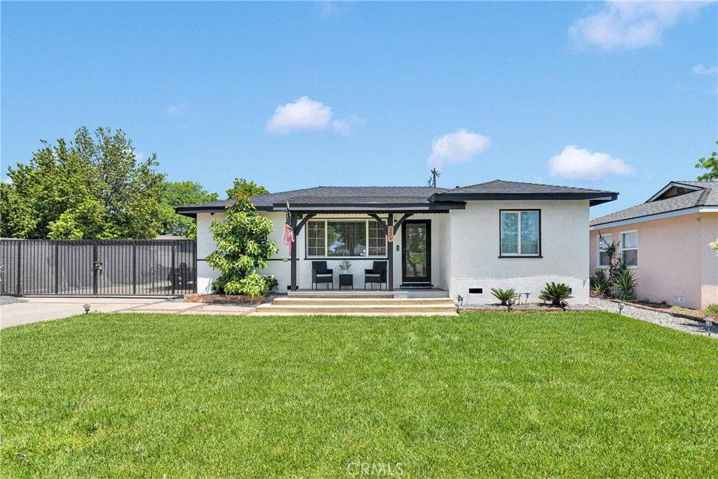 listing image 130727975433454989833