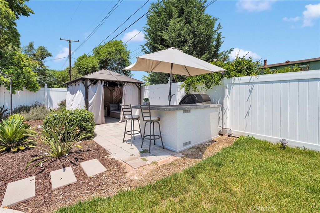 listing image 130725915662028660205
