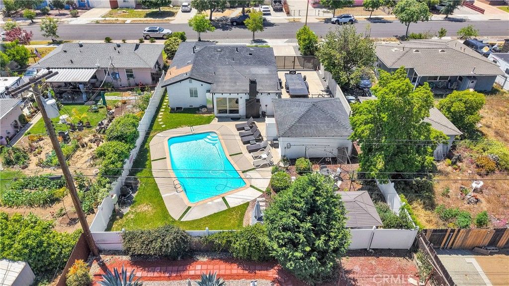 listing image 130726953936643839927