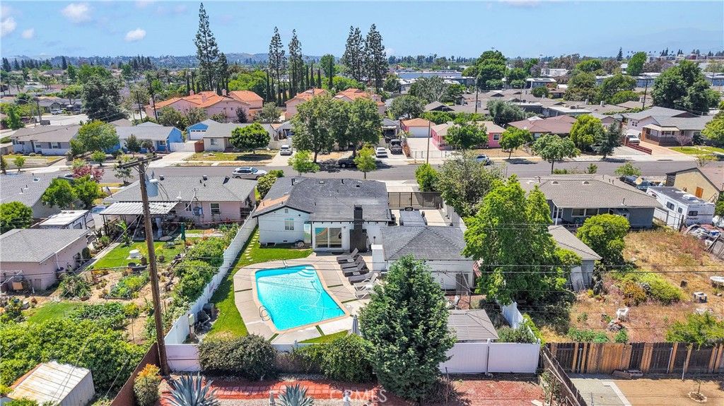 listing image 130720013562292774426