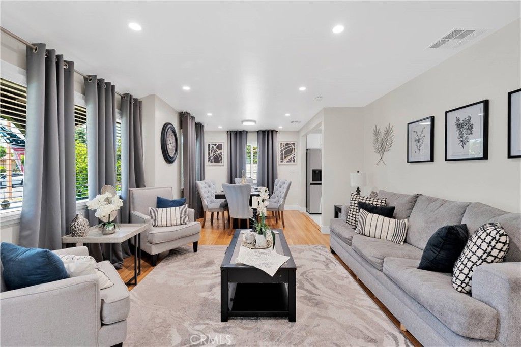 listing image 130725748775936356912