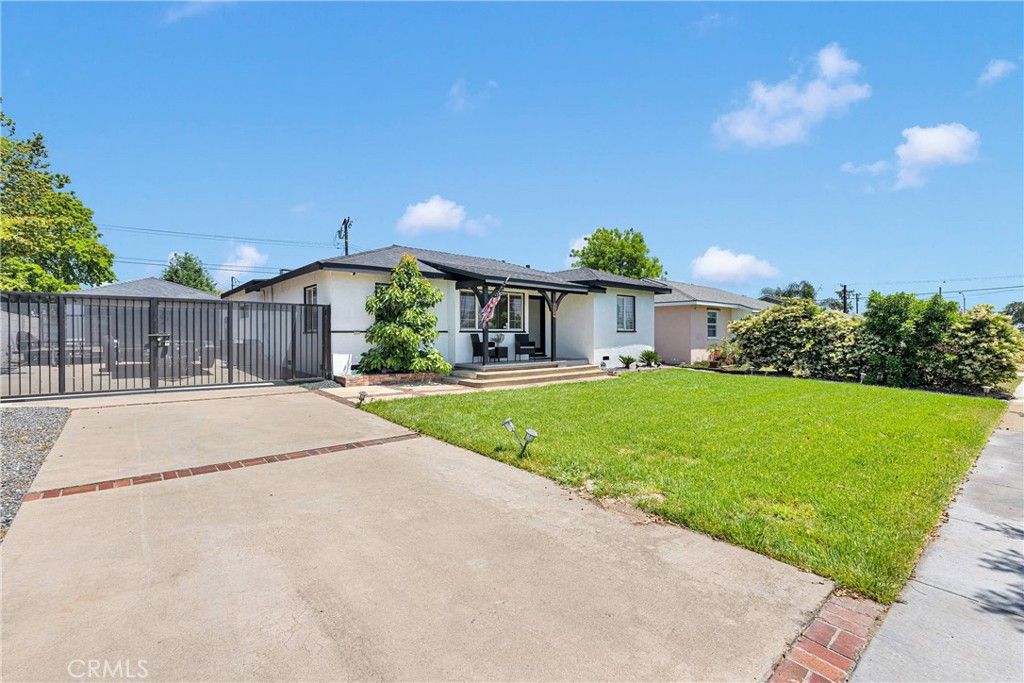 listing image 130722070057285480469