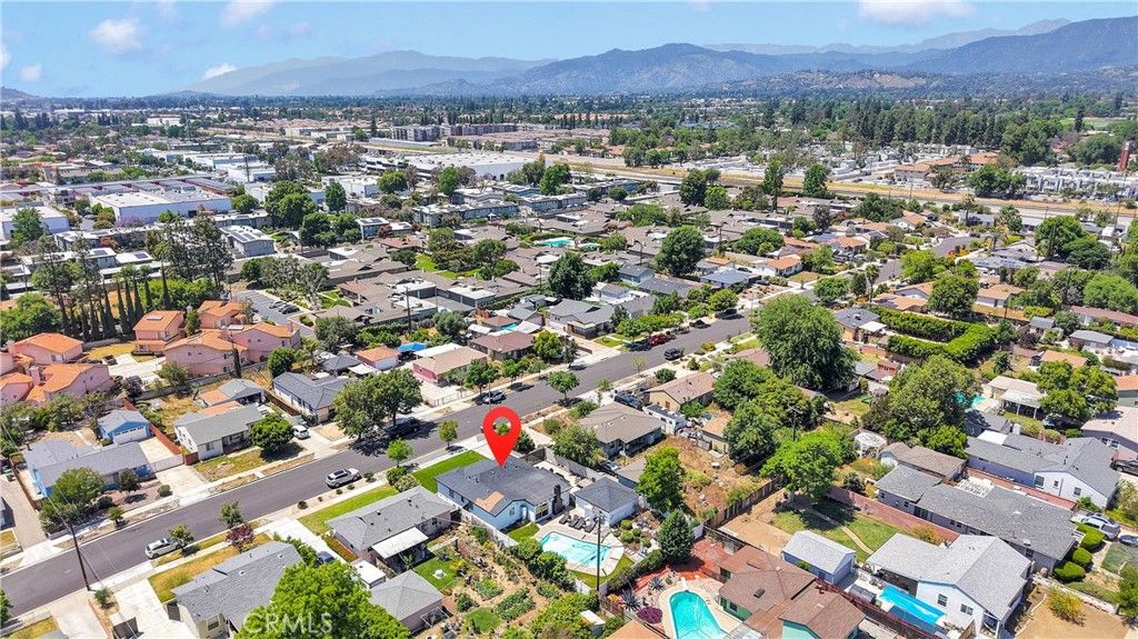 listing image 130726472636851285675