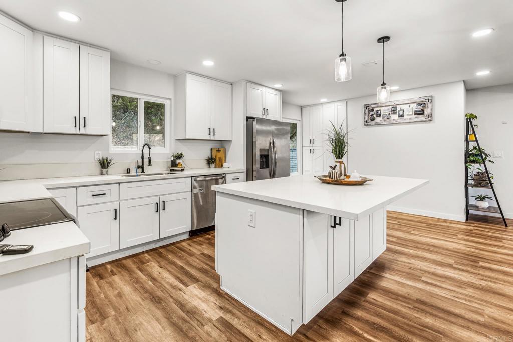 10906 Serena Lane