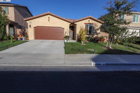 Photo of 11560 Hanna St St, Beaumont, CA 92223 (MLS # 41114081)