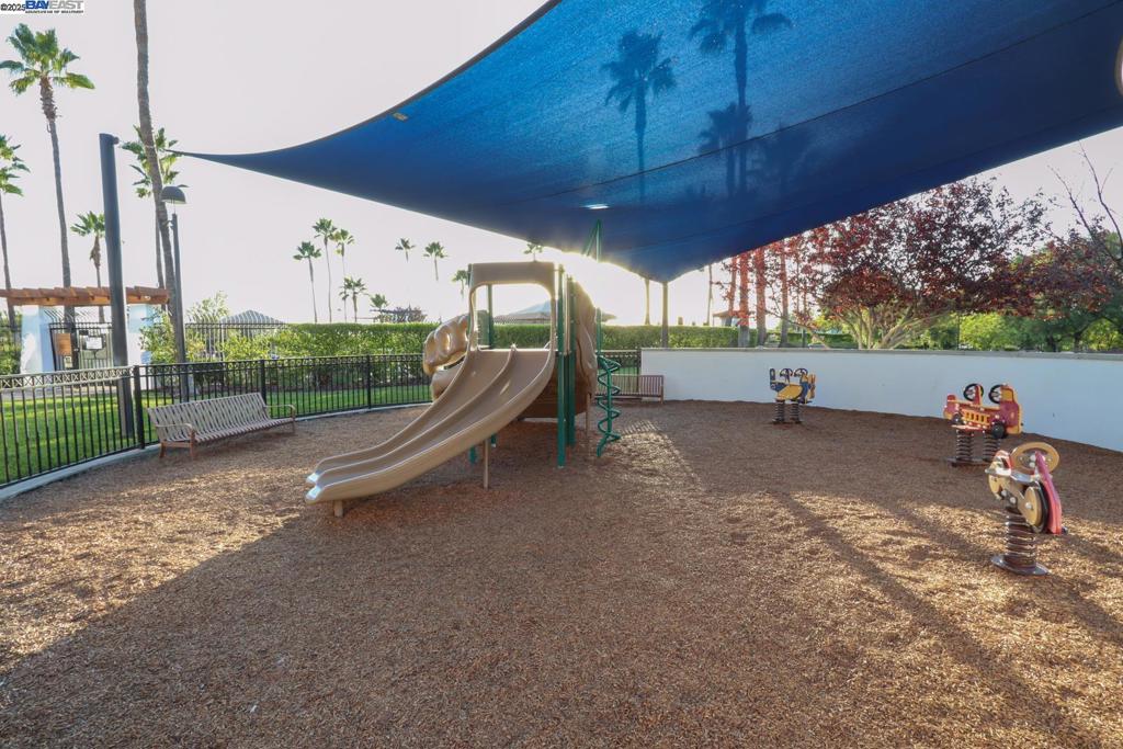 FAIRWAY - Residential