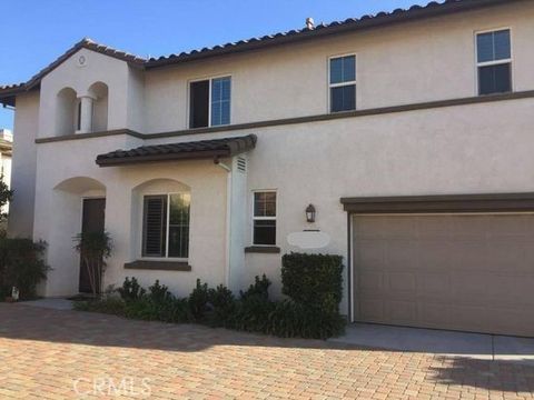 Photo of 17037 New Rochelle Way, San Diego, CA 92127 (MLS # NP26012373)