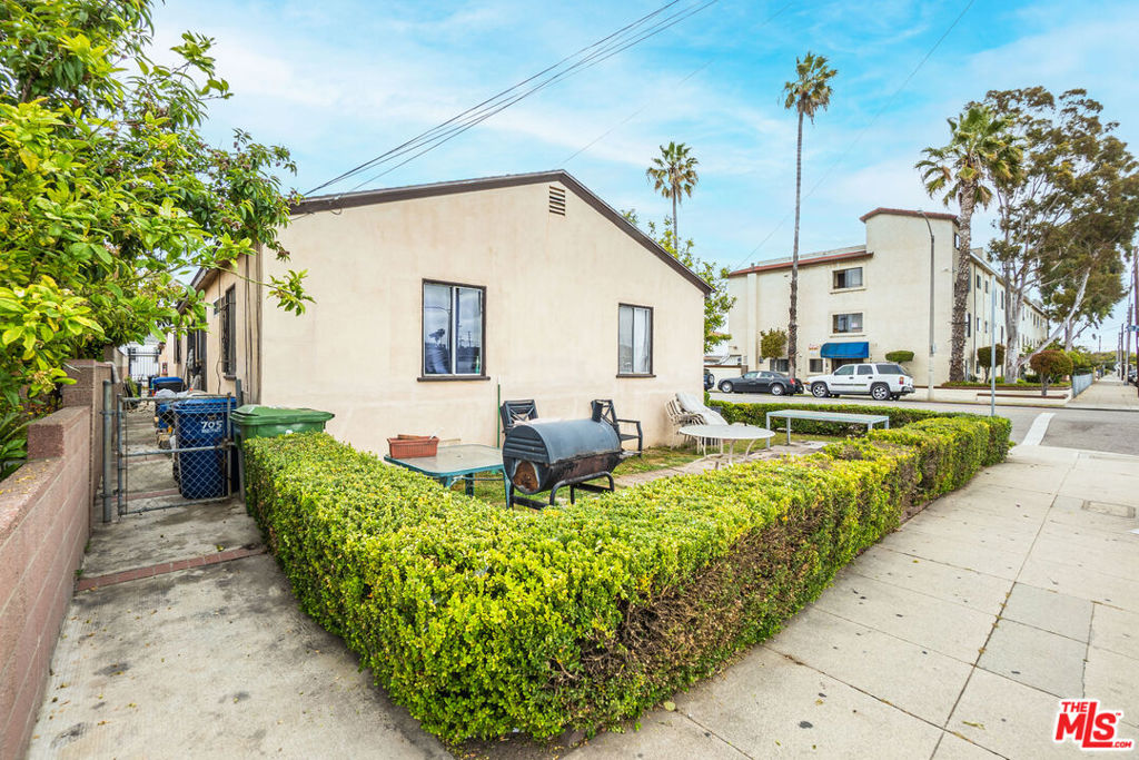 705 Mcdonald Avenue