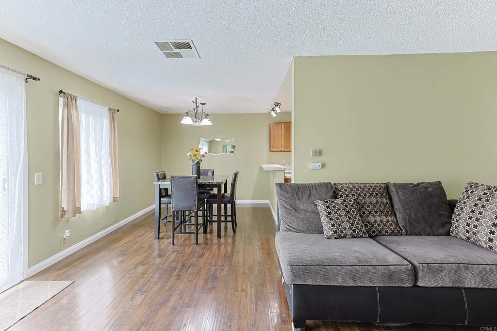 6872 Quebec Court 5