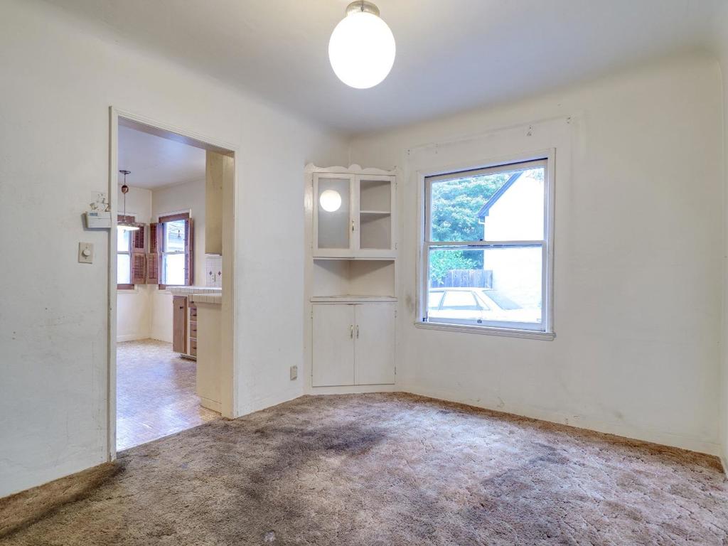 1409 Hamilton Way