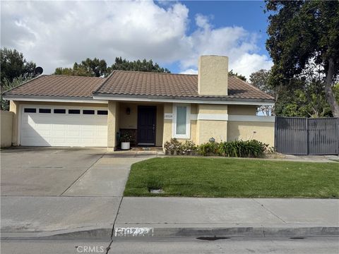 10724 El Rubi Fountain Valley CA 92708