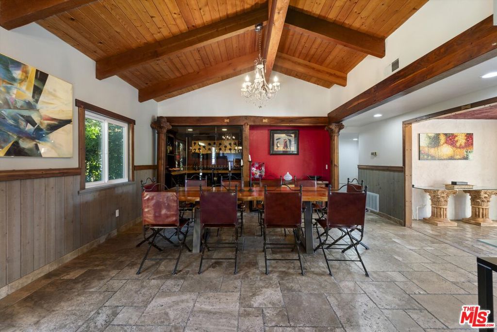 39700 Avenida Arizona